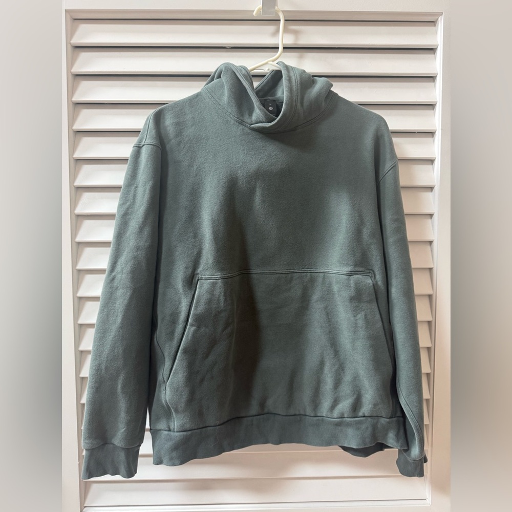 lululemon athletica Men’s Funnel Neck Pullover Hoodie in Sage Green